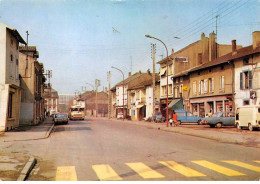 57 - SAN61782 - UCKANGE - La Rue Jeanne D'Arc - Art Poll - CPSM 10x15 Cm - Other & Unclassified