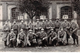 57 - N°87052 - SAINT-AVOLD - Militaires Avec Leur Paquetage 1933 - Carte Photo - Saint-Avold