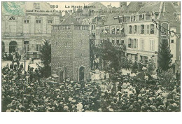 52.CHAUMONT.n°25516.GRAND PARDON DE CHAUMONT.REPOSOIR DE LA PLACE DE LA MOTTE PENDANT LA PROCESSION.LE DONJON - Chaumont