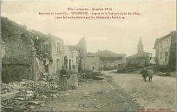 54.VITRIMONT.GUERRE 1914.ASPECT DE LA RUE PRINCIPALE DU VILLAGE APRES LE BOMBARDEMENT PAR LES ALLEMANDS.AOUT 1914 - Other & Unclassified