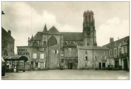 54.TOUL.N.n°5804.PLACE DU MARCHE.CPSM - Toul