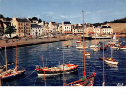 56 . N° 200527 . BELLE ILE EN MER . LE PORT DU PALAIS .  CPSM . 14,5 X 10,5 - Belle Ile En Mer