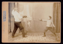 Photo Sport Escrime Aix En Provence Fence Fencing Voir Scan Du Dos Photographe Camille Bourrelly - Sporten