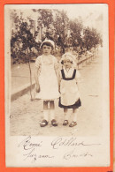 14988 /⭐ Carte-Photo ( Peut- être ORNE ) Renée ODILLARD ( Sabot ) Et Suzanne BOUVET ( Chaussure Ville )  1915s  - Other & Unclassified