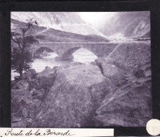 PLAQUE DE VERRE -  Photo  - Les Alpes -route De La BERARDE ( Saint-Christophe-en-Oisans )  - Année  1890 - Diapositivas De Vidrio