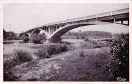 45 - Loiret - POUILLY  Sous CHARLIEU - Le Pont De La Loire - Sonstige & Ohne Zuordnung