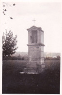 Photo Originale -religion - Oratoire - Petite Chapelle-  Commune De  La Fare-les-Oliviers ( Bouches Du Rhone  )  Rare - Lugares