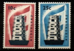 PAYS - BAS      -     EUROPA   -   1956 .    Y&T N° 659 à 660  **.  Cote 70 Euros. - 1956