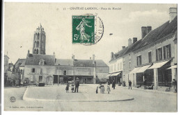 77 Chateau Landon -  Place Du Marche - Chateau Landon