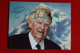 Signed 10x15 Cm Photo Edmund Hillary Everest Himalaya Mountaineering Escalade - Sportspeople
