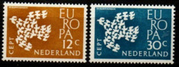 PAYS - BAS      -     EUROPA   -   1961 .    Y&T N° 738 / 739 ** - 1961