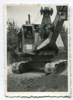 Photo Originale , Hommes Et Excavatrice  , Dim. 5.5 Cm X 9.0 Cm - Beroepen