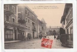 CPA :  14 X 9  -  La  ROCHE-sur-FORON  -  La  Rue  Carnot  Et  L'Hôtel  De  La  Croix-Blanche - La Roche-sur-Foron