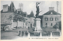 DOL ( 35 ) - Place De La Mairie - Dol De Bretagne