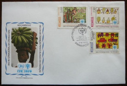 International Year Of The Child    Mozambique      FDC    Mi  694-99     Yv   689-94      1979   2 Scans - Mosambik