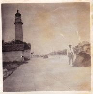 Photo Originale - Année 1926 -  GRAU Du ROI -  ( Gard ) Le Phare - Places