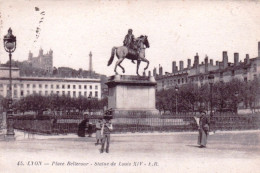 69 - LYON - Place Bellecour - Statue De LouisXIV - Autres & Non Classés