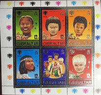 Gibraltar 1979 Christmas Year Of The Child Minisheet MNH - Gibraltar