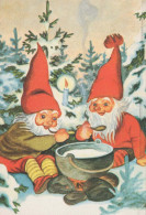Bonne Année Noël GNOME Vintage Carte Postale CPSM #PBB508.FR - Neujahr