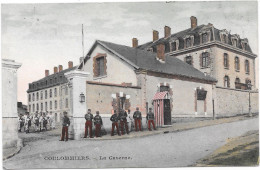 77 - COULOMMIERS - La Caserne - Animée - Coulommiers