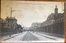 Issy-les-Moulineaux - La Rue Ernest Renan - Issy Les Moulineaux