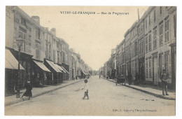 CPA 51 VITRY-le-FRANCOIS Rue De Frignicourt - Vitry-le-François