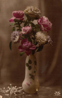 O9 - Carte Postale Fantaisie - Bouquet De Fleurs - Flores
