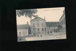 89 - Villeblevin La Fontaine Et La Poste - Villeblevin