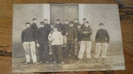 Carte Photo Militaires A EPINAL, "8" Sur La Casquette  .......... 240526-19428 - Epinal