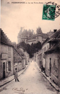 60 - Oise -  PIERREFONDS - La Rue Notre Dame - Le Chateau - Pierrefonds