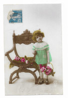 CPA - Petite Fille En Robe Verte Fluo Portant Un Panier De Roses Debout à Côté D'un Trône - Edit. C.B 721 - - Szenen & Landschaften