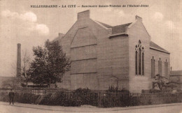 K2705 - VILLEURBANNE - La Cité - Sanctuaire Sainte Thérèse De L'Enfant Jésus - Villeurbanne