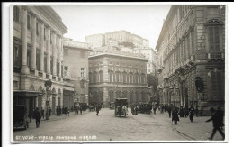 GENOVA , CARTOLINA FOTOGRAFICA  PIAZZA FONTANE MAROSE . - Genova (Genua)