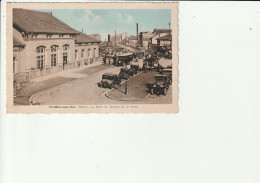 93- Pavillons Sous Bois 1945 - Gare De Gargan Et La Place (automobiles) - Autres & Non Classés