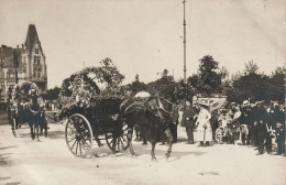 57 - THIONVILLE - BELLE CARTE PHOTO - CORSO CAVALCADE - ATTELAGES DECORES - BELLE ANIMATION - VOIR ZOOM - Thionville