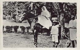 Fiji - MAKOGAI - Nun Visiting The Villages - Publ. Soeurs Missionnaires De La Société De Marie  - Fidji