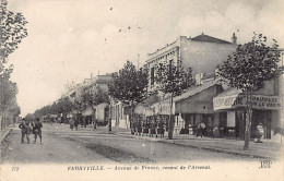 Tunisie - FERRYVILLE - Avenue De France, Venant D El'Arsenal - Tailleur Moderne  - Tunesien