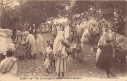 BLIDA - Fête Des Bougies Au Marabout De Sidi El Kébir - Blida