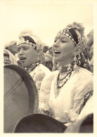 Le Maroc Artistique - Danseuses D'Ahidous Du Moyen Atlas - Carte Postale Format  - Autres & Non Classés