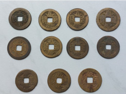 Lot De Monnaies Chinoises A Determiner (cash ) Années 1700-1800 - China