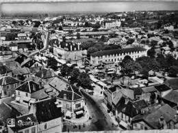 03 EN AVION AU DESSUS DE VARENNES SUR ALLIER PLACE DU MARCHE ET HOTEL DE VILLE - Andere & Zonder Classificatie