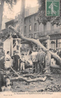 CARCASSONNE (Aude) - Cyclone Du 19 Août 1912 - La Bonbonnerie Du Square Gambetta Après L'Ouragan - Voyagé (2 Scans) - Carcassonne