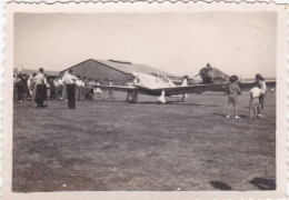Photo De Particulier 1946 Aérodrome Constantine Deux Avion A Identifier    Réf 30833 - Luchtvaart