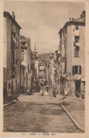 Vieille Rue  - Nice - Life In The Old Town (Vieux Nice)