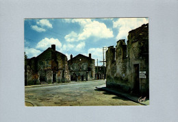 Oradour Sur Glane (87) : Grand'rue Où Passait Le Tramway De Limoges - Oradour Sur Glane