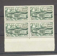 Yvert 923 - Conseil De L' Europe  - Bloc De 4 Timbres Neufs Sans Traces De Charnières -  Bord De Feuille - Unused Stamps