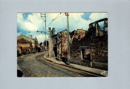 Oradour Sur Glane (87) : Grand'Rue Où Passait Le Tramway De Limoges - Oradour Sur Glane