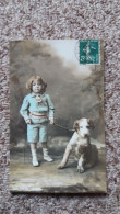 CPA ENFANT FILLE FILLETTE ? CHIEN EN LAISSE 1913 - Taferelen En Landschappen