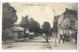 CPA 51 VITRY-LE-FRANCOIS L' Avenue De La Gare - Vitry-le-François