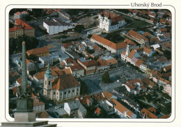 1 AK Tschechien * Blick Auf Die Stadt Uherský Brod (deutsch Ungarisch Brod) - Luftbildaufnahme * - Tchéquie